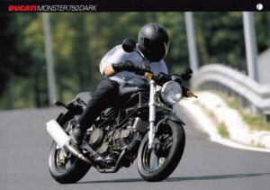 DUCATI Monster 750 Dark + Prospekt brochure + 1 Blatt / 2 Seiten + aus 1999