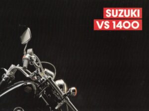 Titelseite: SUZUKI VS 1400 Intruder + Prospekt brochure Poster + 8 Seiten + aus 1987?