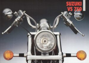 SUZUKI VS 750 Intruder + Prospekt brochure + 4 Seiten + aus 1989?