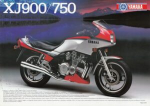 YAMAHA XJ 900 / 750 + Prospekt flyer + 1 Blatt / 2 Seiten + aus 1984