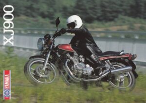 YAMAHA XJ 900 + Prospekt brochure + 4 Seiten + aus 1986