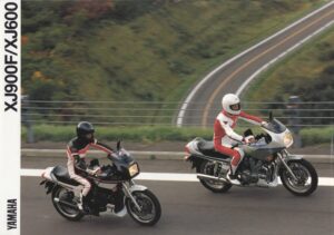 YAMAHA XJ 900 F / XJ 600 + Prospekt brochure + 4 Seiten + aus 8/1989