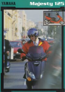Titelseite: YAMAHA YP 125 Majesty + Prospekt brochure + 8 Seiten + aus 1998