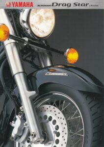 Titelseite: YAMAHA XVS 1100 A Drag Star Classic + Prospekt brochure + 4 Seiten + aus 2000