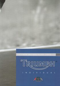 Titelseite: TRIUMPH + Motorräder 2002 + Prospekt catalogue + 16 Seiten