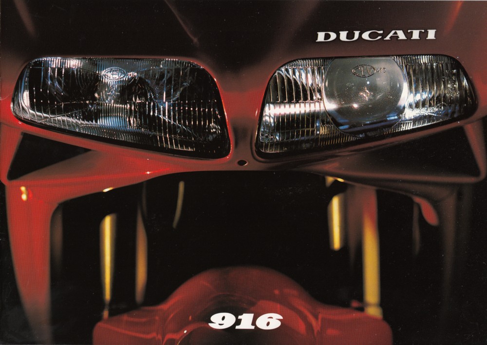 Ducati 916 Doppelscheinwerfer, Nahaufnahme aus dem Original-Prospekt